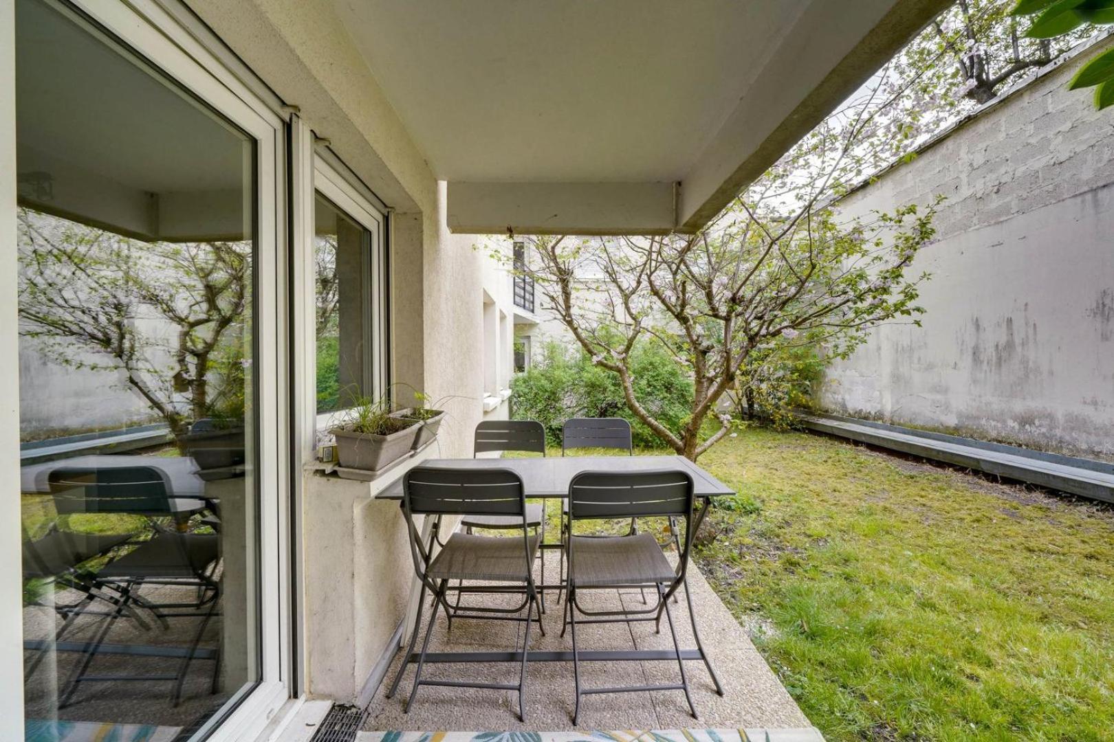 Апартаменты Pleasant Flat In Bordeaux With Terrace And Parking Экстерьер фото