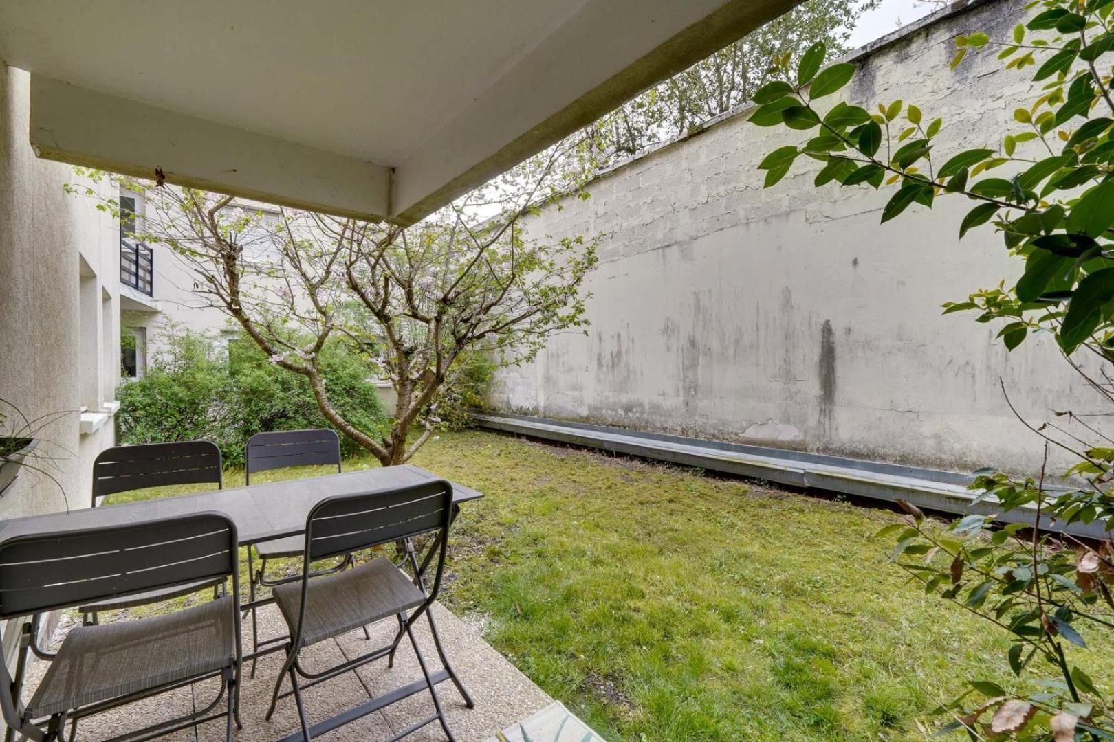 Апартаменты Pleasant Flat In Bordeaux With Terrace And Parking Экстерьер фото
